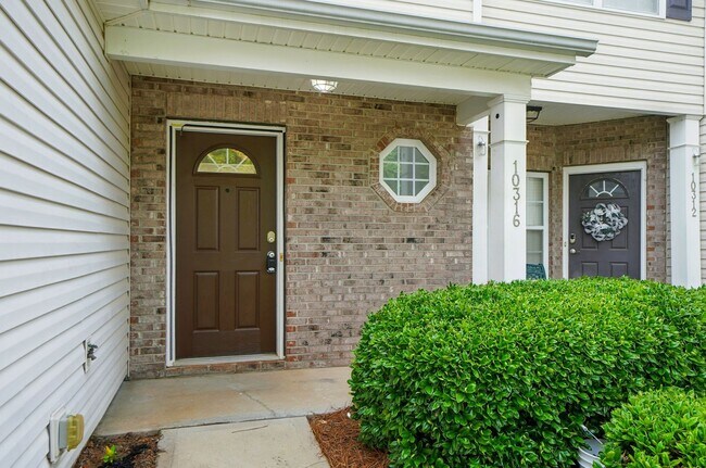 Building Photo - (Coming Soon) Townhome in Pineville – Quie...