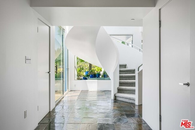 Building Photo - 2397 Nalin Dr