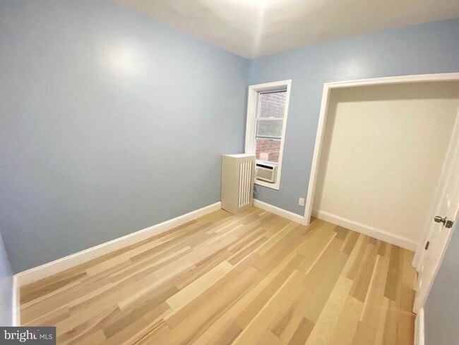 Building Photo - 4055 N 9th St