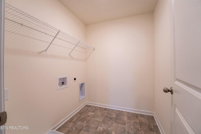 Building Photo - 322 Heritage Crossing Dr