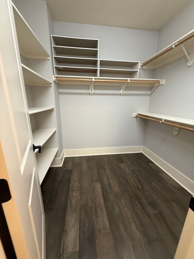 Building Photo - Stunning Contemporary townhome in Coveted Peterkort Woods, near St. Vincent's in Cedar Mill