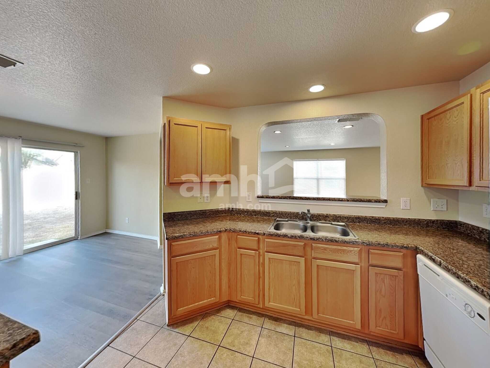 Building Photo - 3215 Sunbird Bay