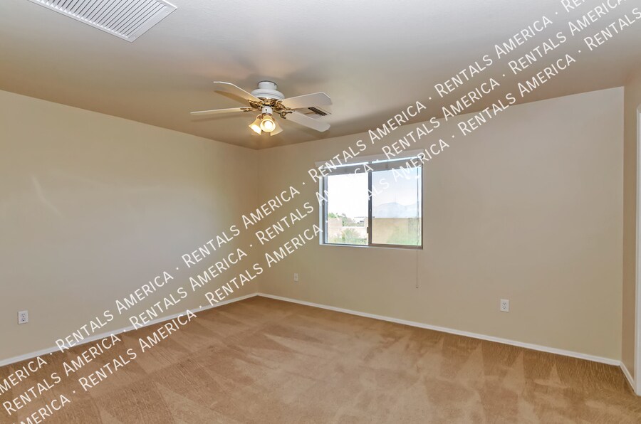 Building Photo - 10645 E Singing Canyon Dr