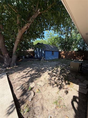 Building Photo - 2406 Broadview St