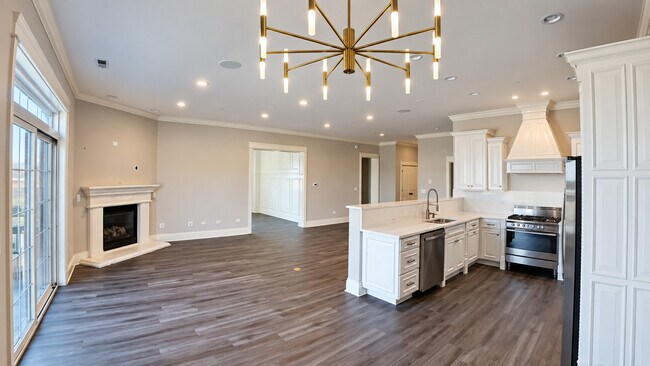 Building Photo - 10765 Clock Tower Dr