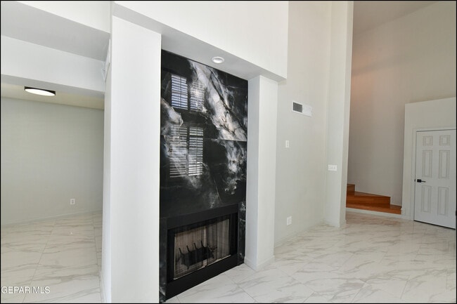 Building Photo - 31 Stratford Hall Cir