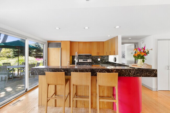 Building Photo - 51 Seascape Ln