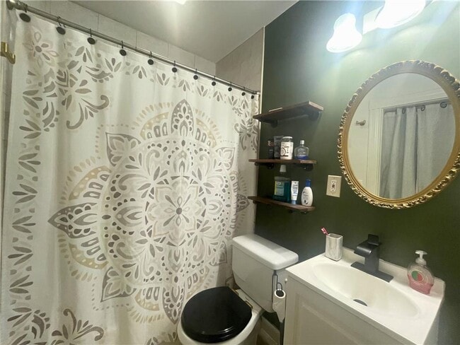 Building Photo - 1005 Narragansett Blvd