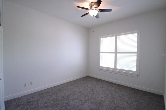 Building Photo - 132 NE 4 St