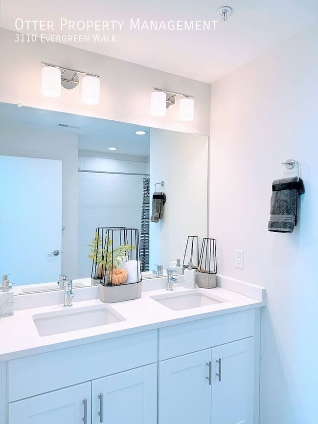 Building Photo - 3110 Evergreen Walk