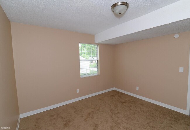 Building Photo - 3467 Meadowlane Pl SW