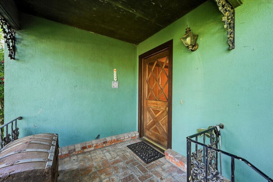 Building Photo - 1513 Foothill Blvd