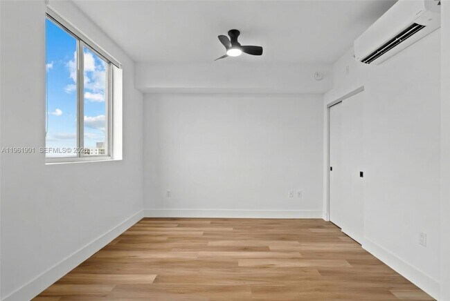 Building Photo - 650 SW 1st St