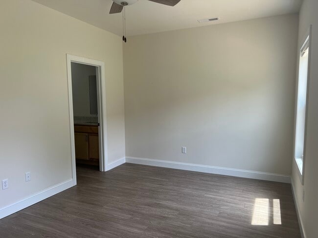 Building Photo - 499 S 100 E