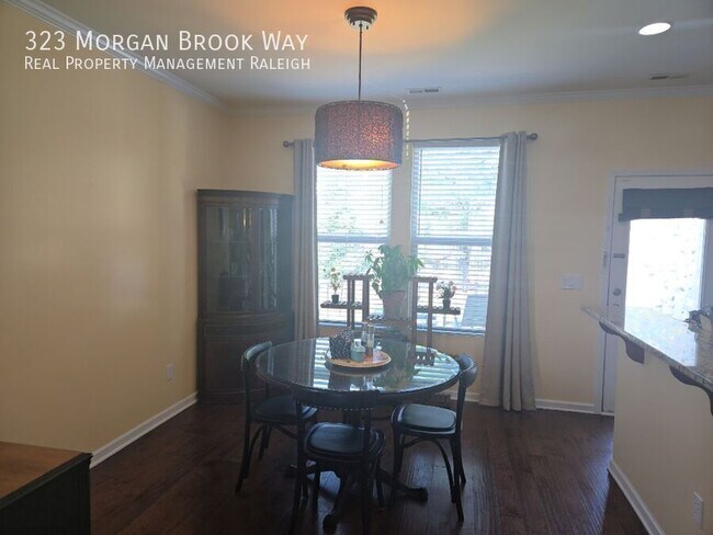 Building Photo - 323 Morgan Brook Way