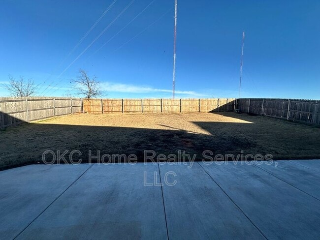 Building Photo - 1909 NE 32nd St