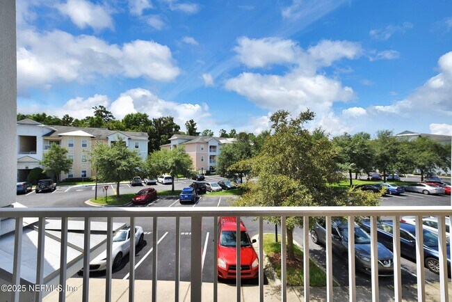 Building Photo - 8241 Pelican Landing Rd