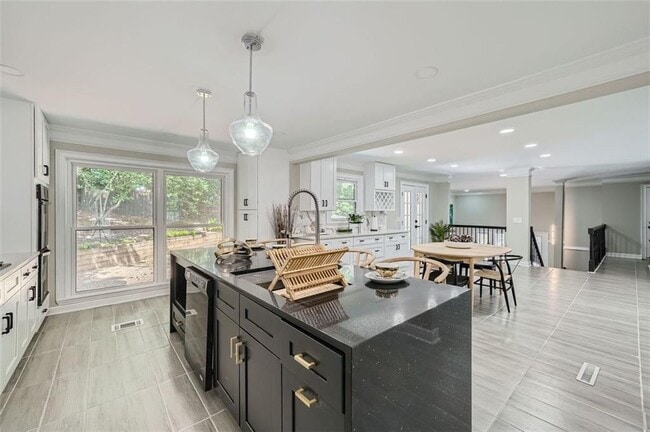 Building Photo - 7575 Ball Mill Rd NE