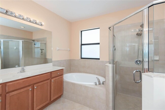 Building Photo - Northwest 88th Lane, Doral, FL 33178 - 4 BR 3.5 BA single-family home