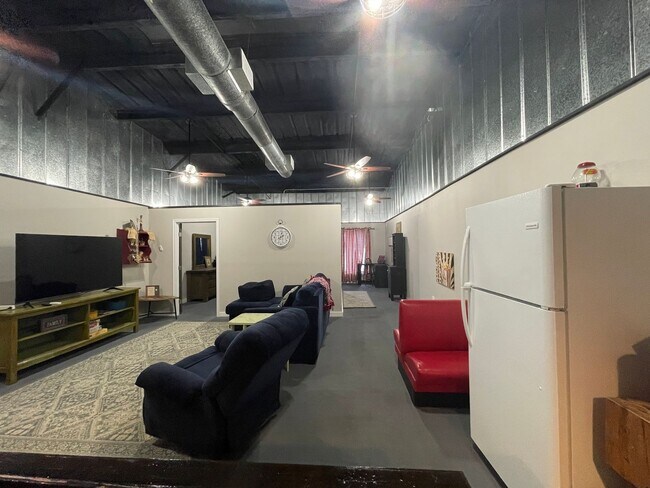 Building Photo - Studio 421: Urban Edge. West Texas Soul.