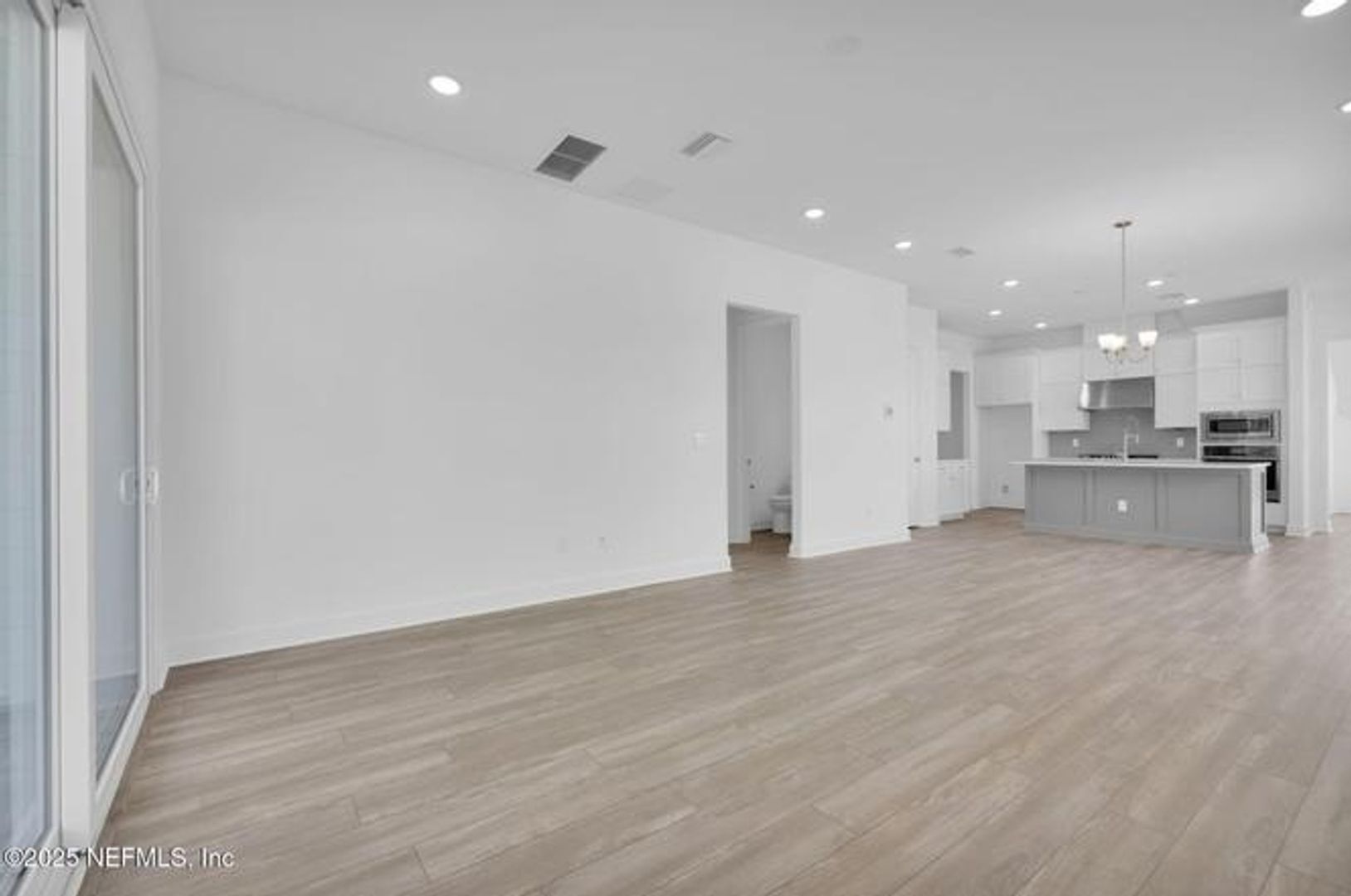 Building Photo - 183 Dawes Ave