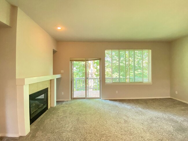 Building Photo - 2068 NW Boulder Way Dr