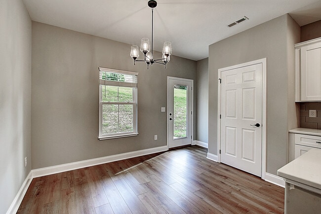 Building Photo - 2078 Haystack Cir