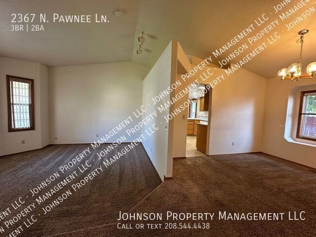 Building Photo - 2367 N Pawnee Ln