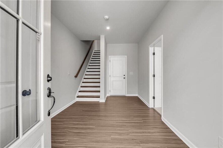 Building Photo - 2620 Whistler Wy