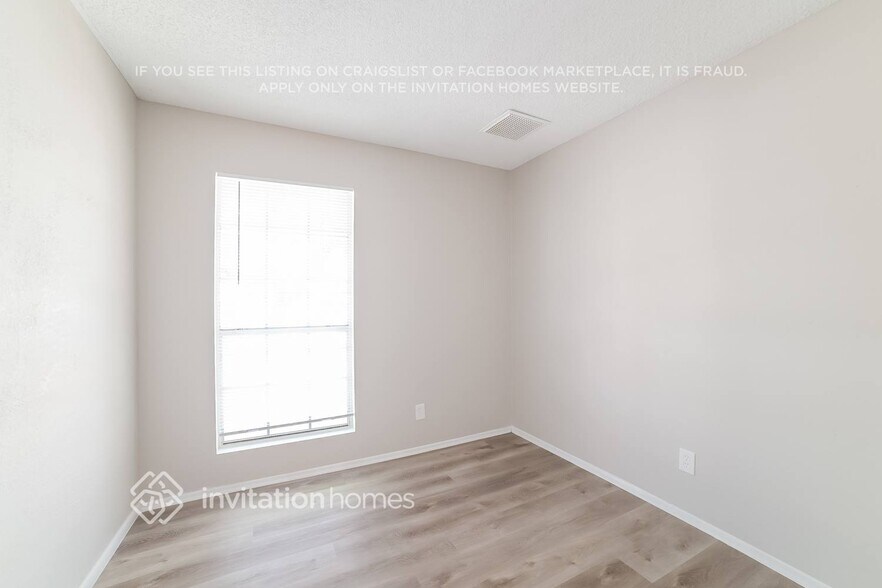 Building Photo - 12522 N 85th Ave