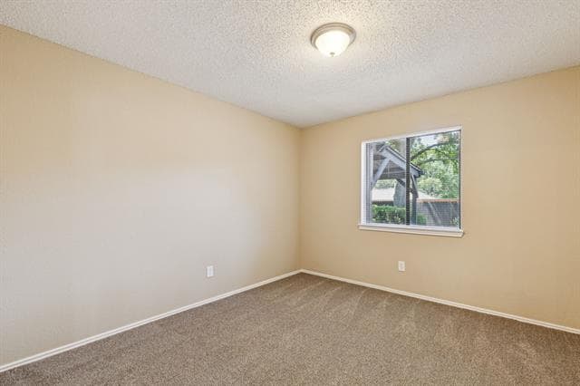 Building Photo - 916 Baxter Dr