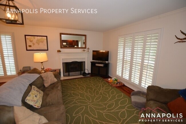 Building Photo - 314 Rosslare Dr