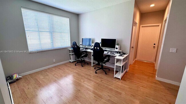 Building Photo - 4411 Foxtail Ln