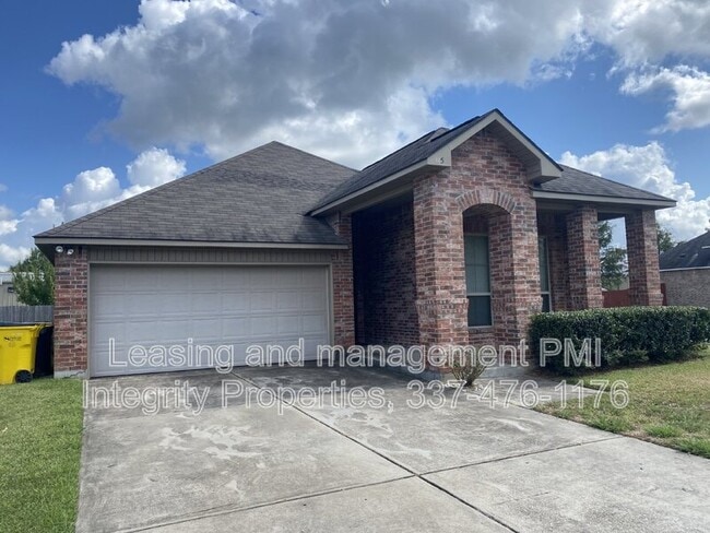 Building Photo - 115 N Pointe Dr