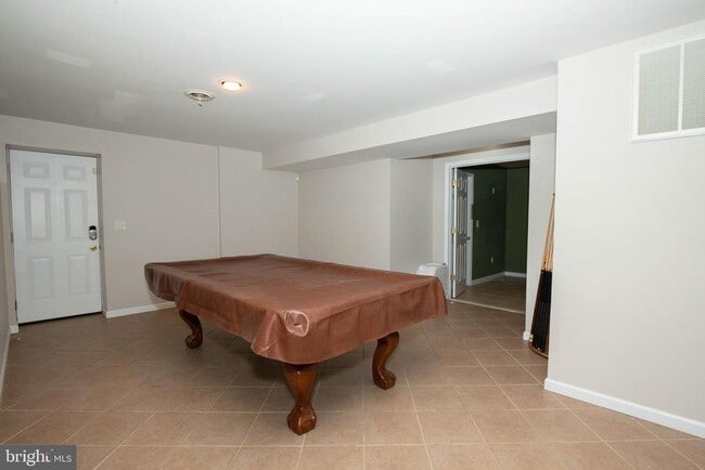 Building Photo - 180 Muirfield Ct