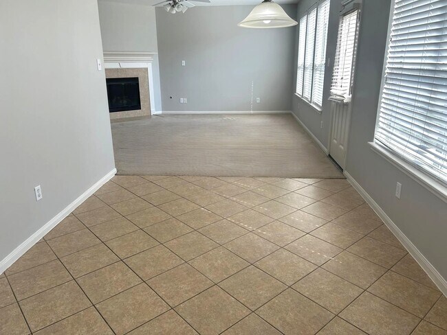 Building Photo - 25207 Diamond Ranch Dr