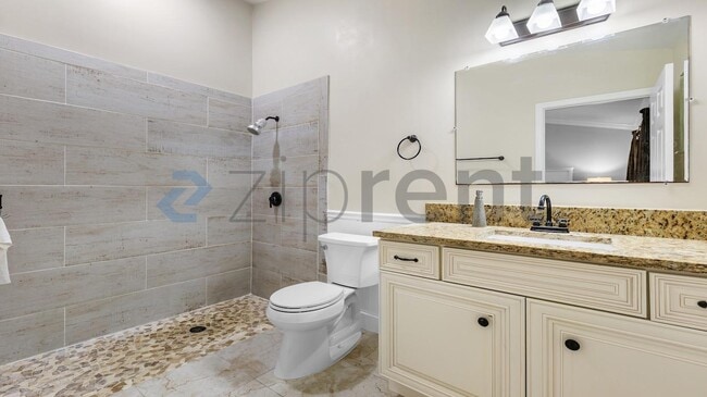 Building Photo - Unit N/A
