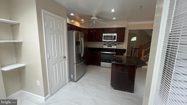 Building Photo - 20320 Cedarhurst Way