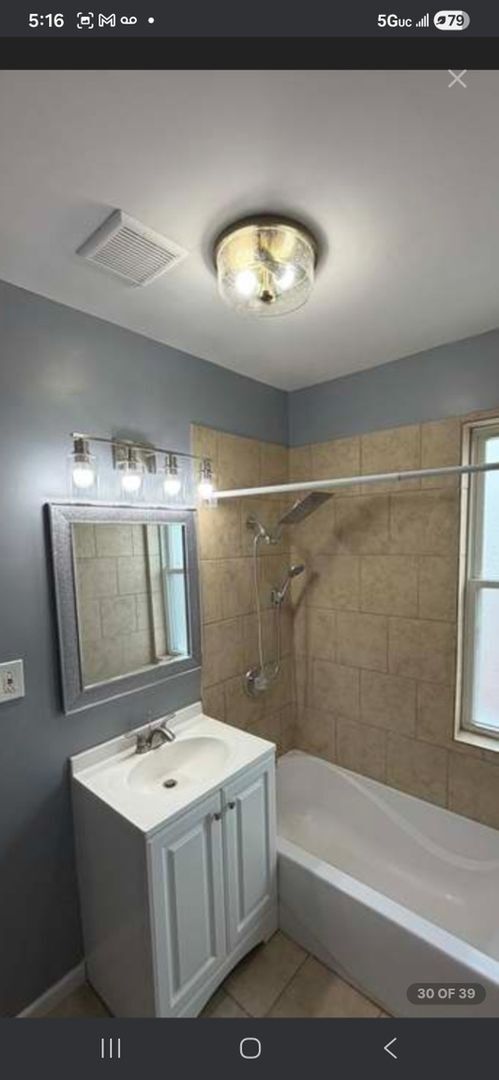 Building Photo - 9601 S Harvard Ave