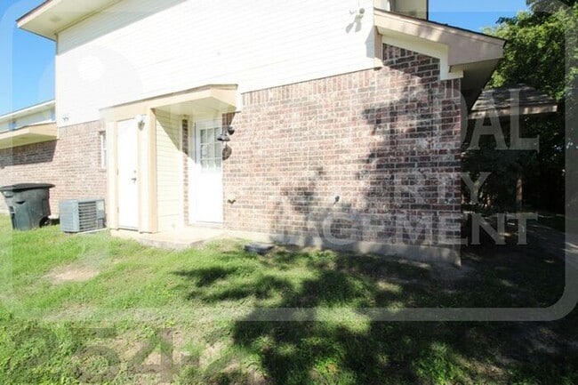 Building Photo - 3409 Atkinson Ave