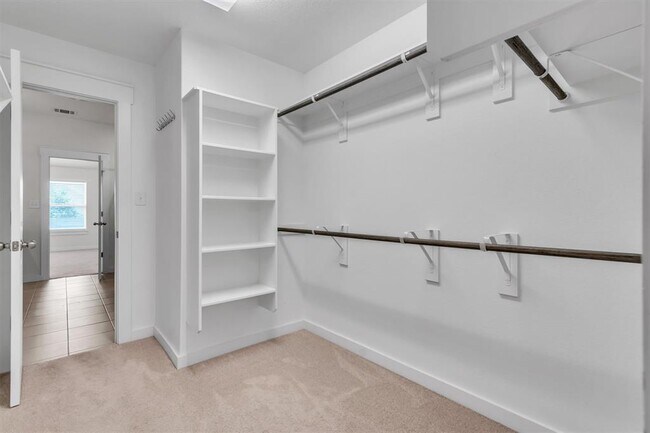 Building Photo - 308 Clearlake Dr