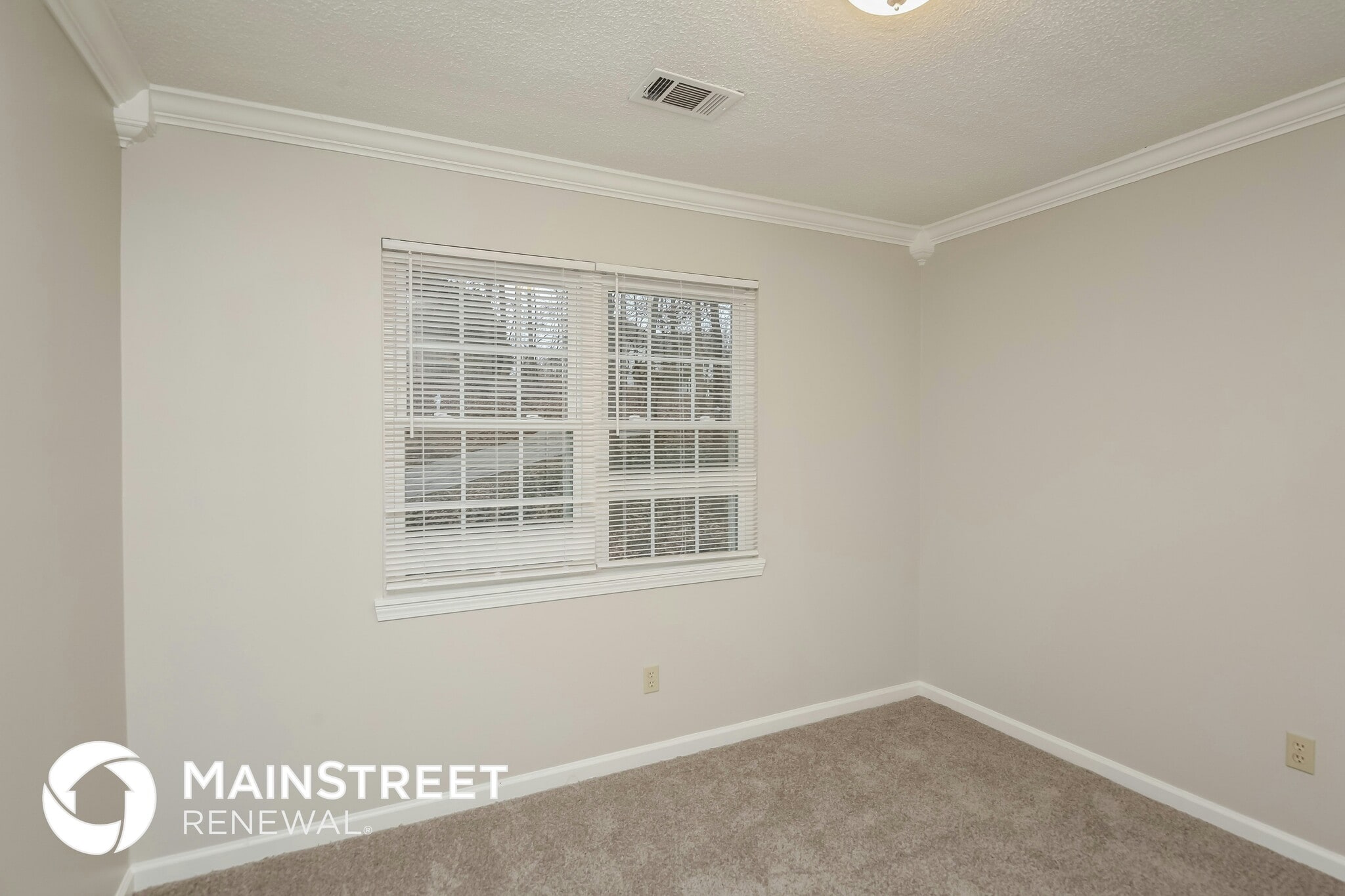 Building Photo - 1545 Dogwood Dr