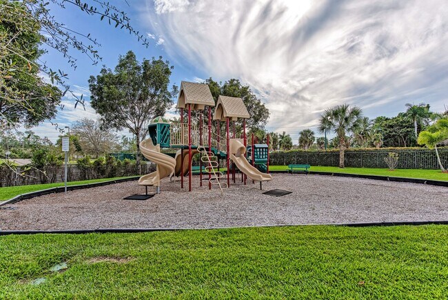 Building Photo - 12980 Positano Cir