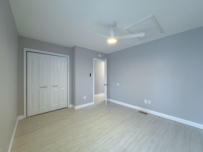 Building Photo - 2465 Talco Hills Dr