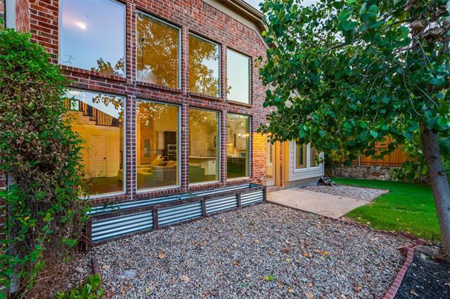 Building Photo - 8616 Tuscan Oaks Dr