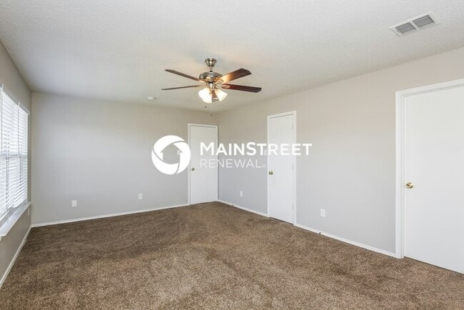 Building Photo - 4 Bedroom Pet-Friendly Home in Fort Worth,...