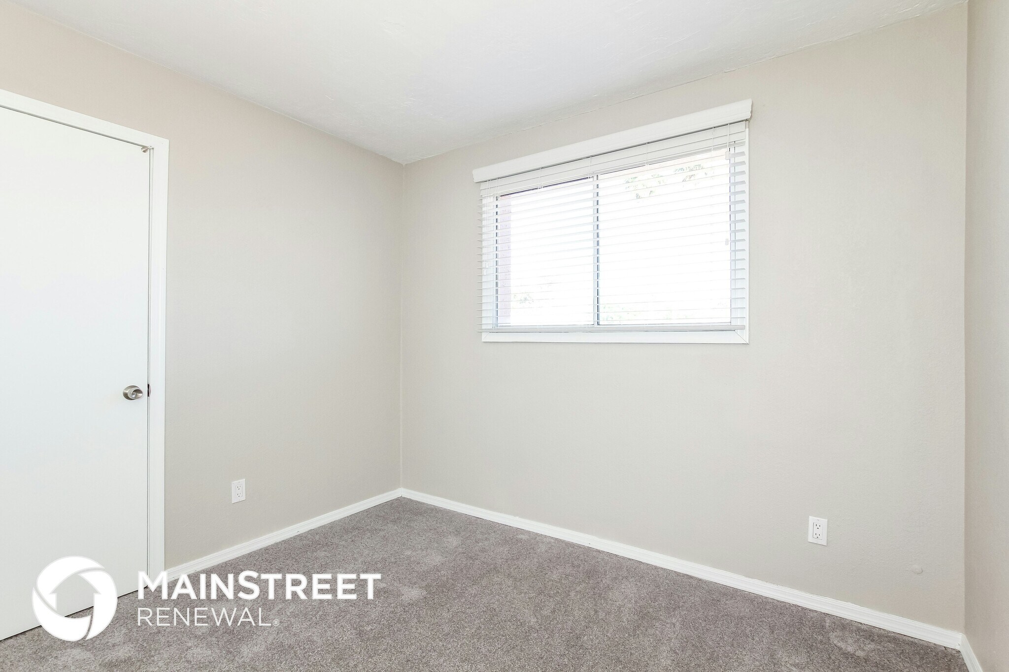 Building Photo - 2202 E Marmora St