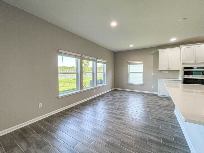 Building Photo - Silverleaf 4/3 w water view!!