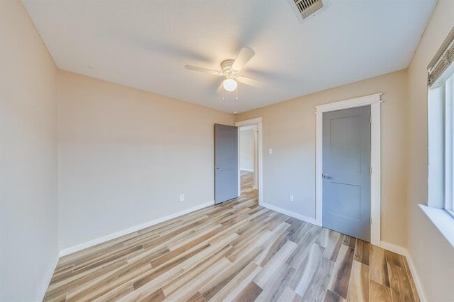 Building Photo - 2515 Cypress Island Dr