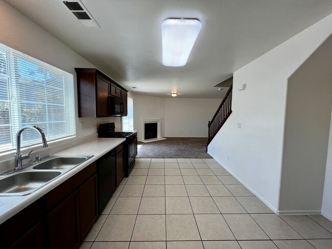 Building Photo - 1230 Sunup Dr